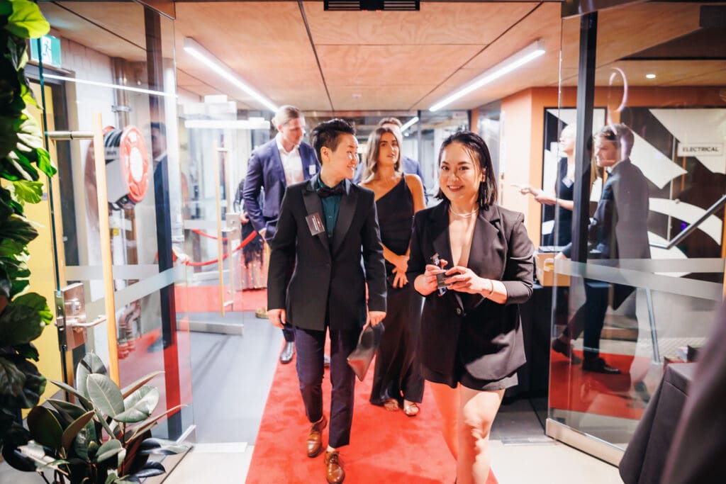 26 Degrees - Licence to Deal