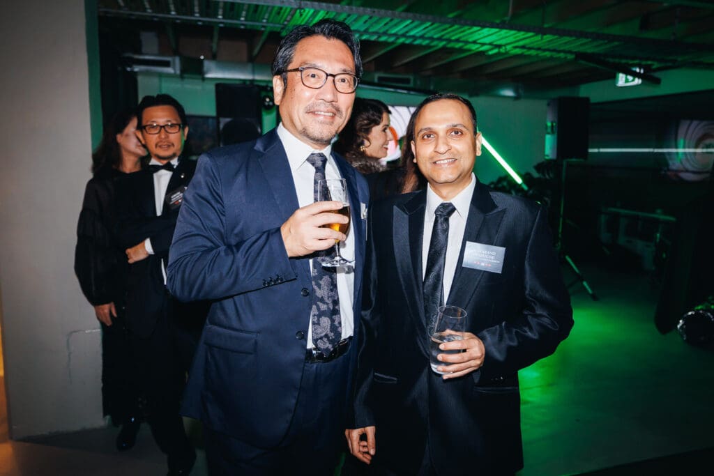 26 Degrees - HQ Opening