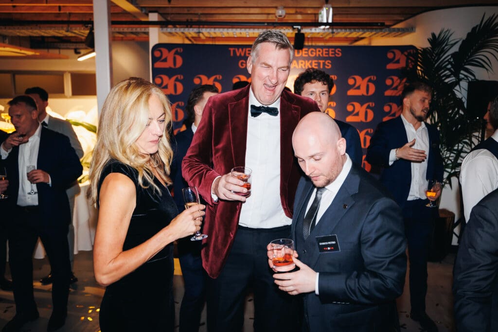 26 Degrees - HQ Opening